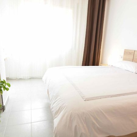 Reus Bedrooms 2 Habitaciones Con Bano Privado, Sin Cocina Eksteriør billede